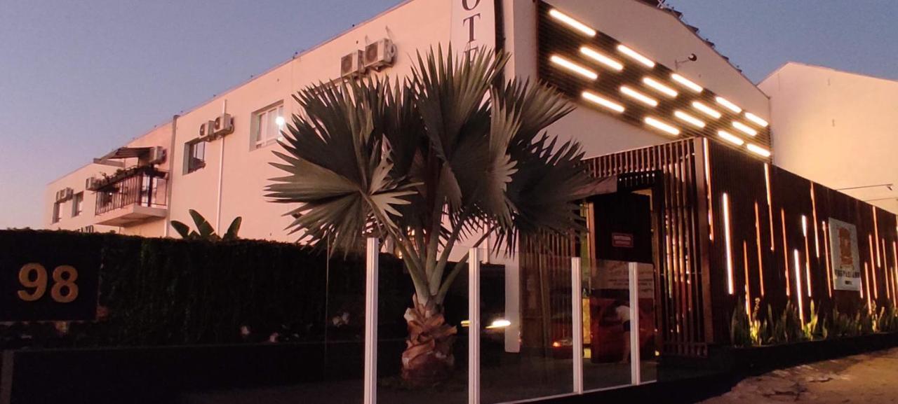 Vespasiano Hotel Telêmaco Borba Esterno foto